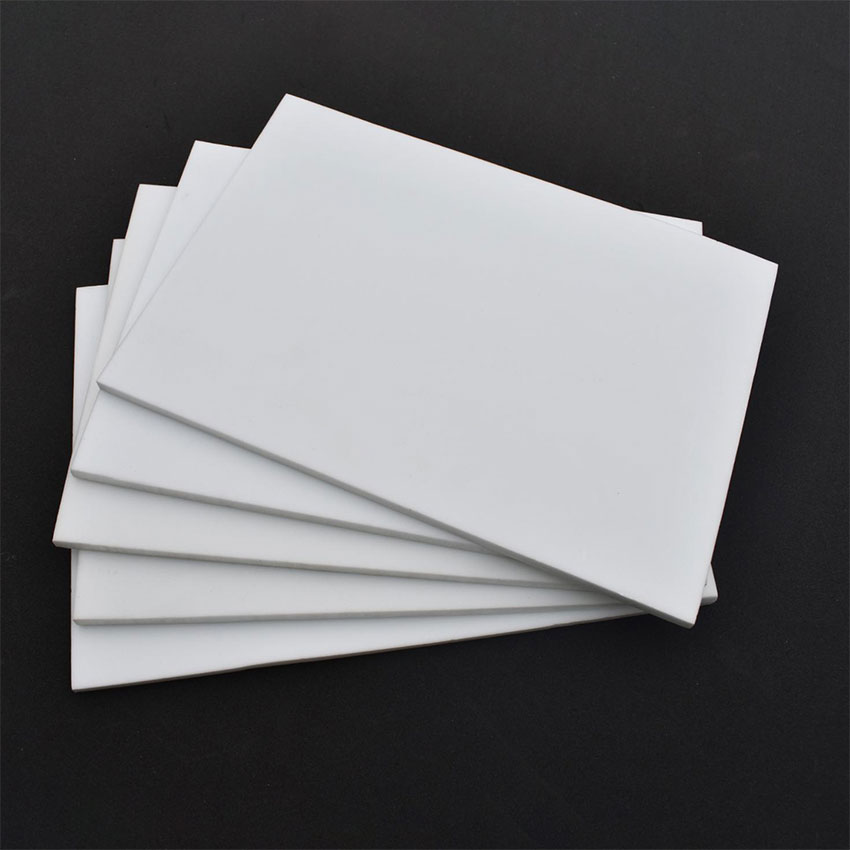 Какви са предимствата на White PVC Forex Board?